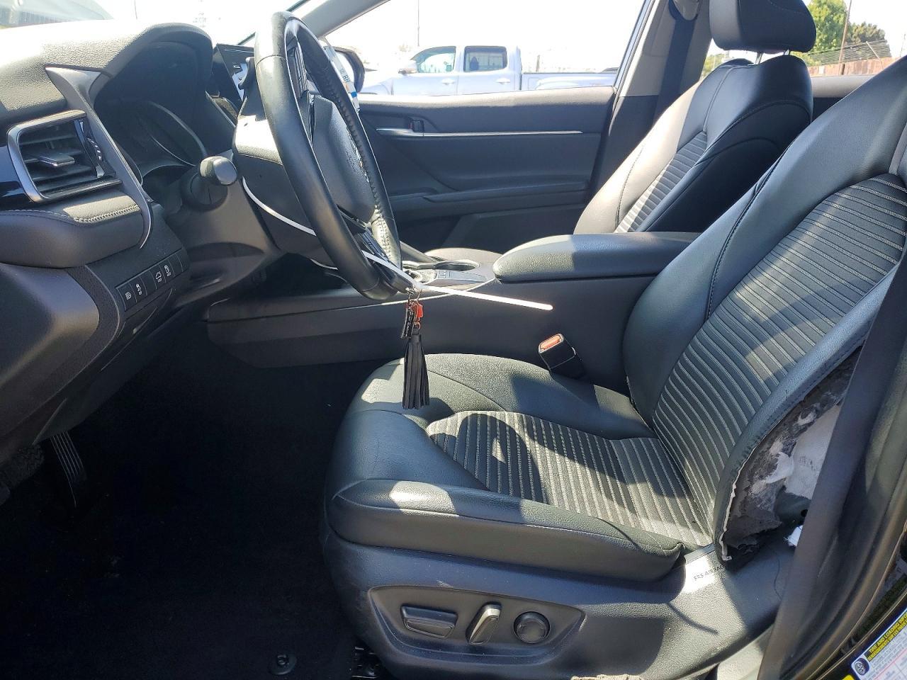 2024 Toyota Camry Se - Image 7