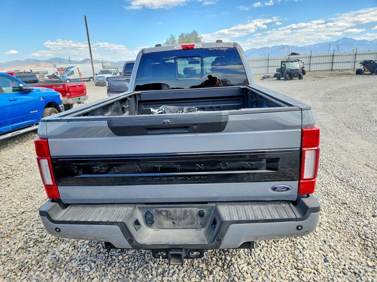 2022 Ford F350 Super Duty - Image 6