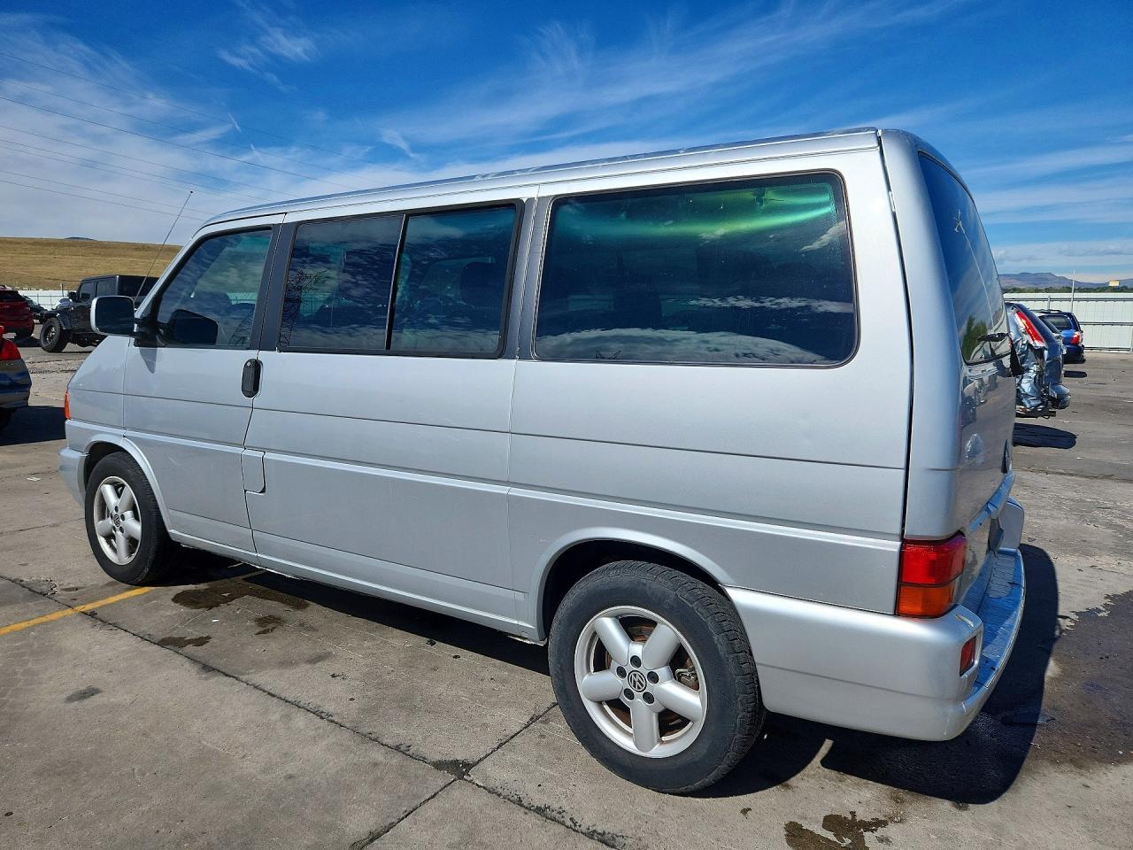 2003 Volkswagen Eurovan Gls - Фото 2