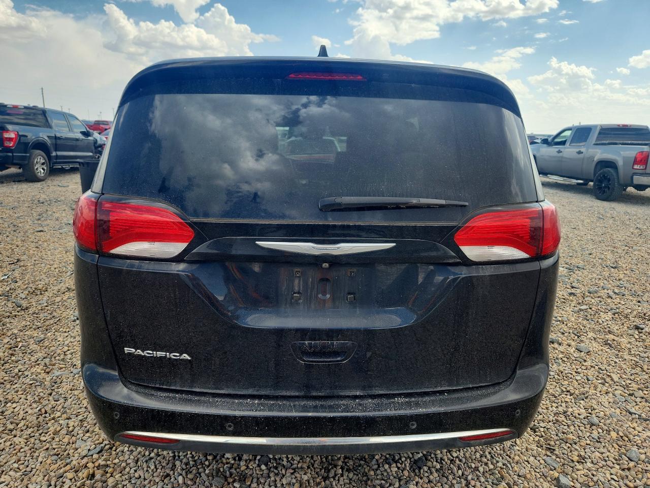 2017 Chrysler Pacifica Touring L Plus - Image 6