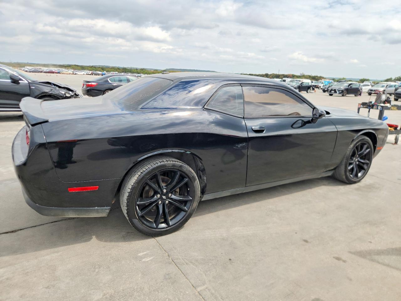 2018 Dodge Challenger Sxt - Фото 3