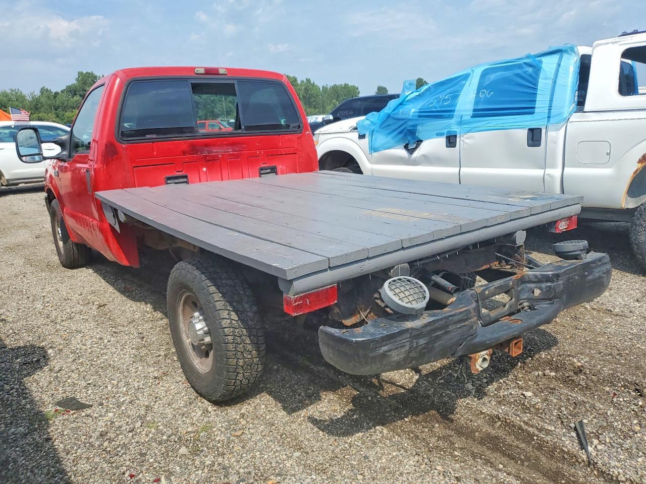 2002 Ford F250 Super Duty - Image 2