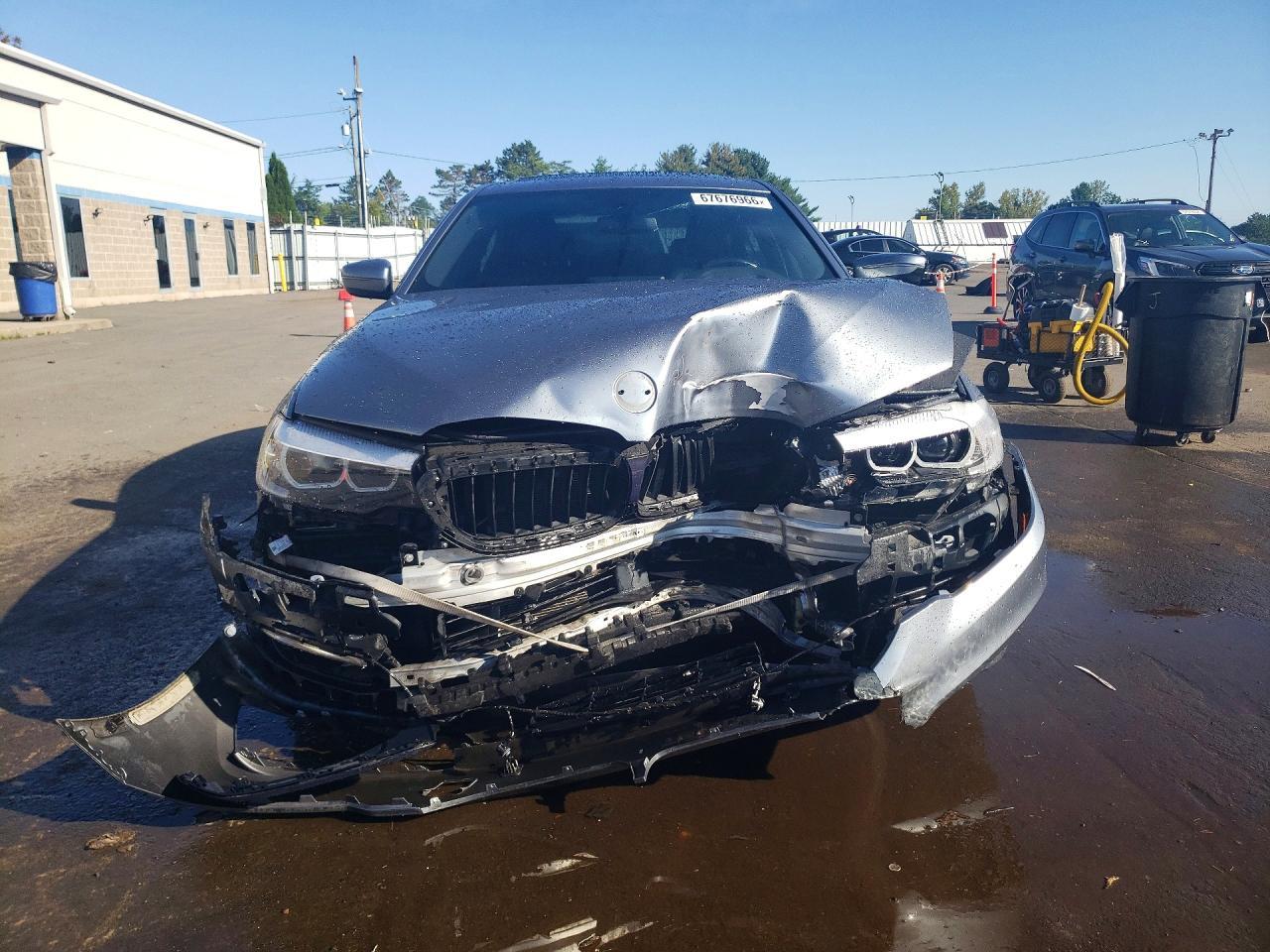 2017 BMW 530 Xi - Фото 5