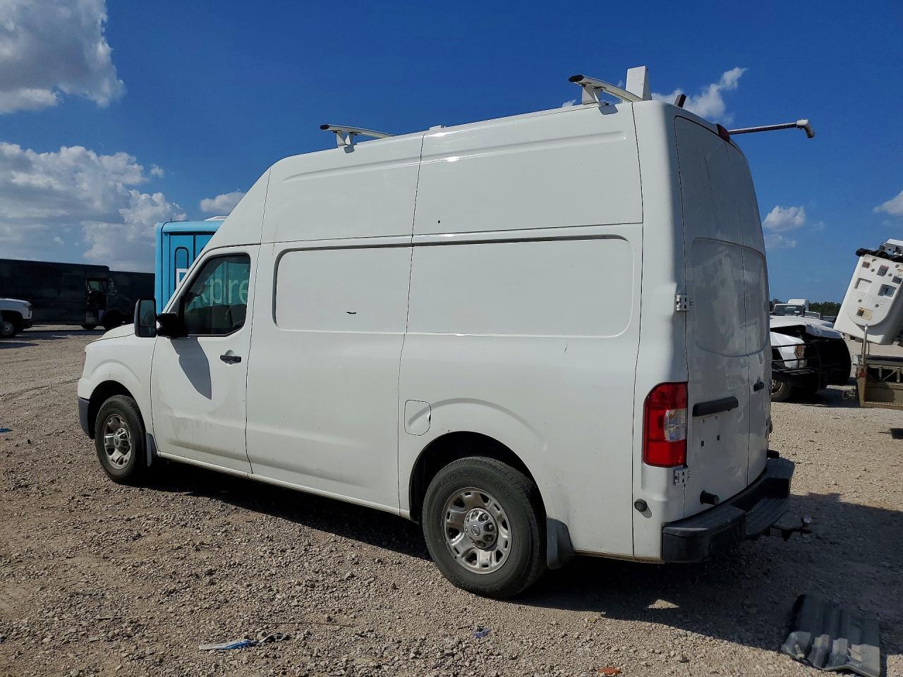 2016 Nissan Nv2500 Delivery Van - Image 2