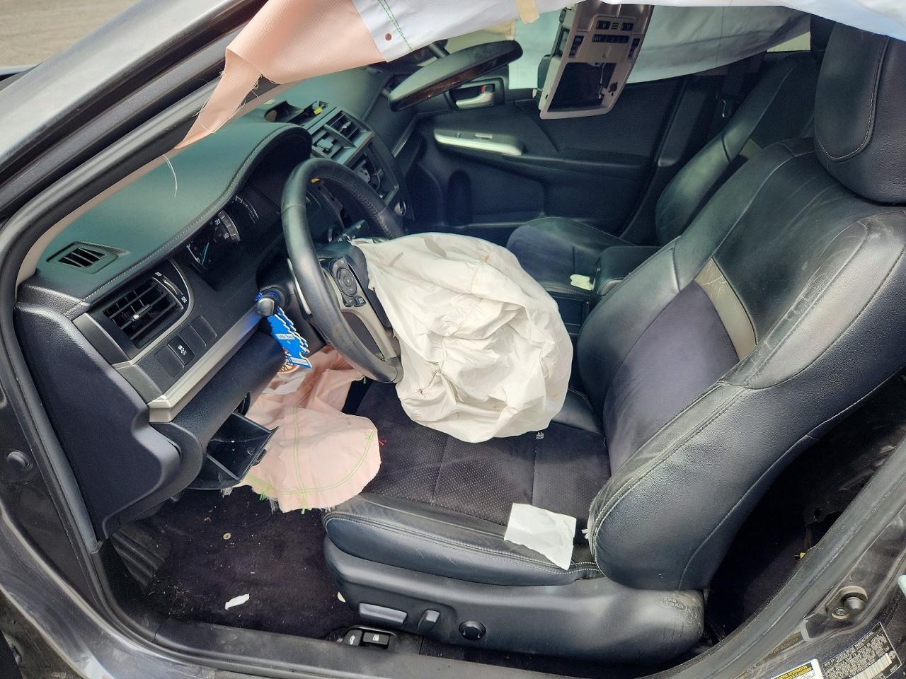 2012 Toyota Camry Se - Image 7