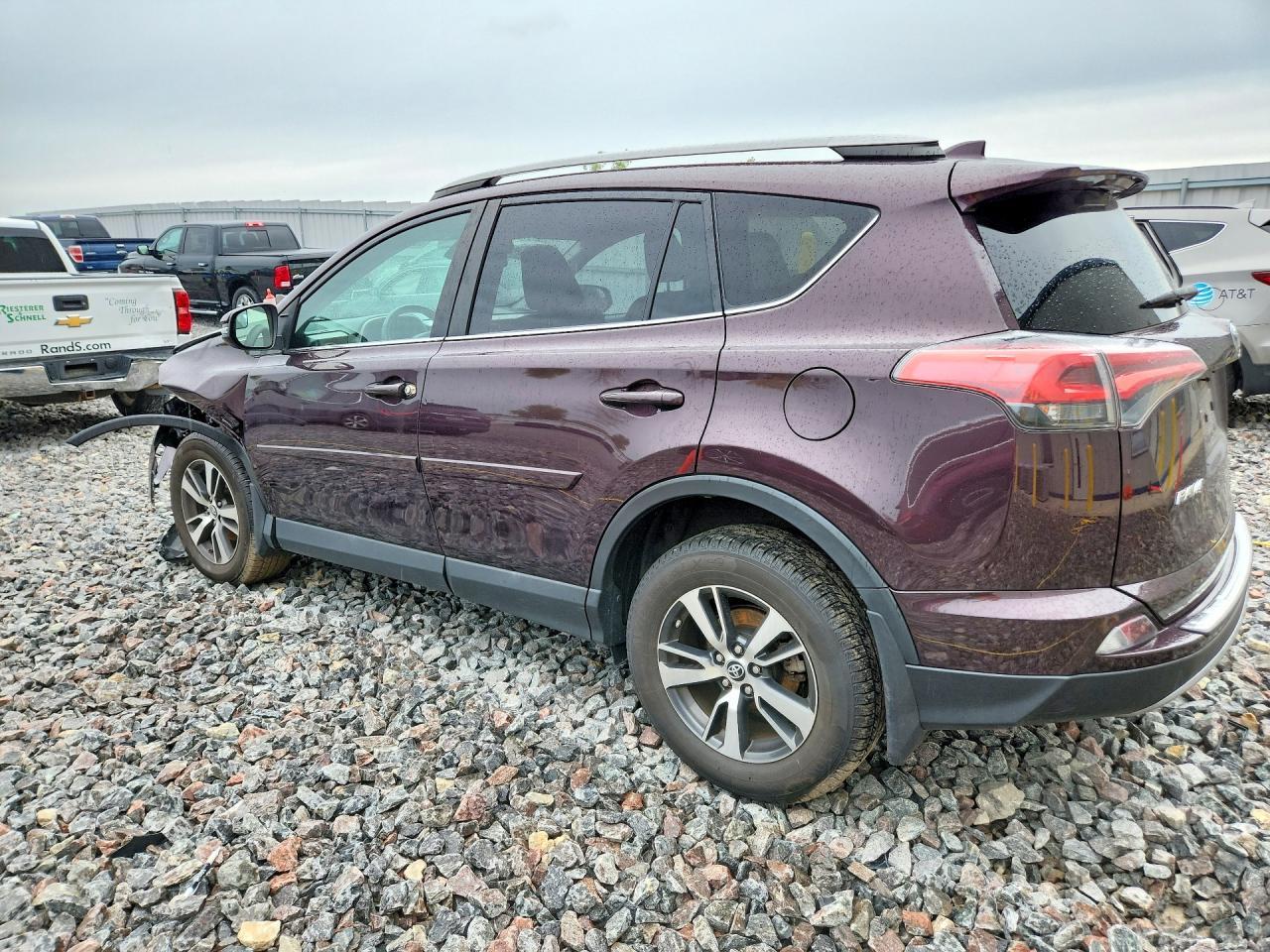 2017 Toyota Rav4 Xle - Фото 2