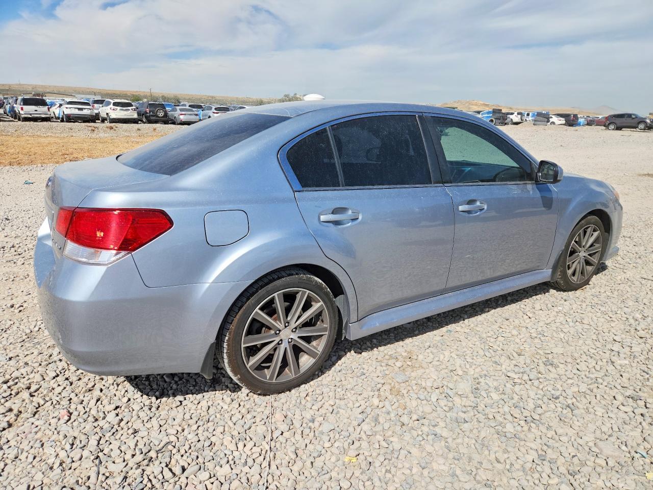 2013 Subaru Legacy 2.5I Premium - Image 3