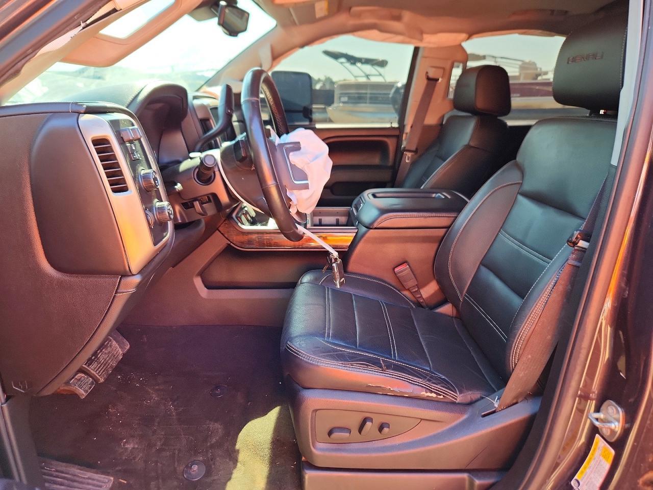 2015 GMC Sierra K2500 Denali - Image 7
