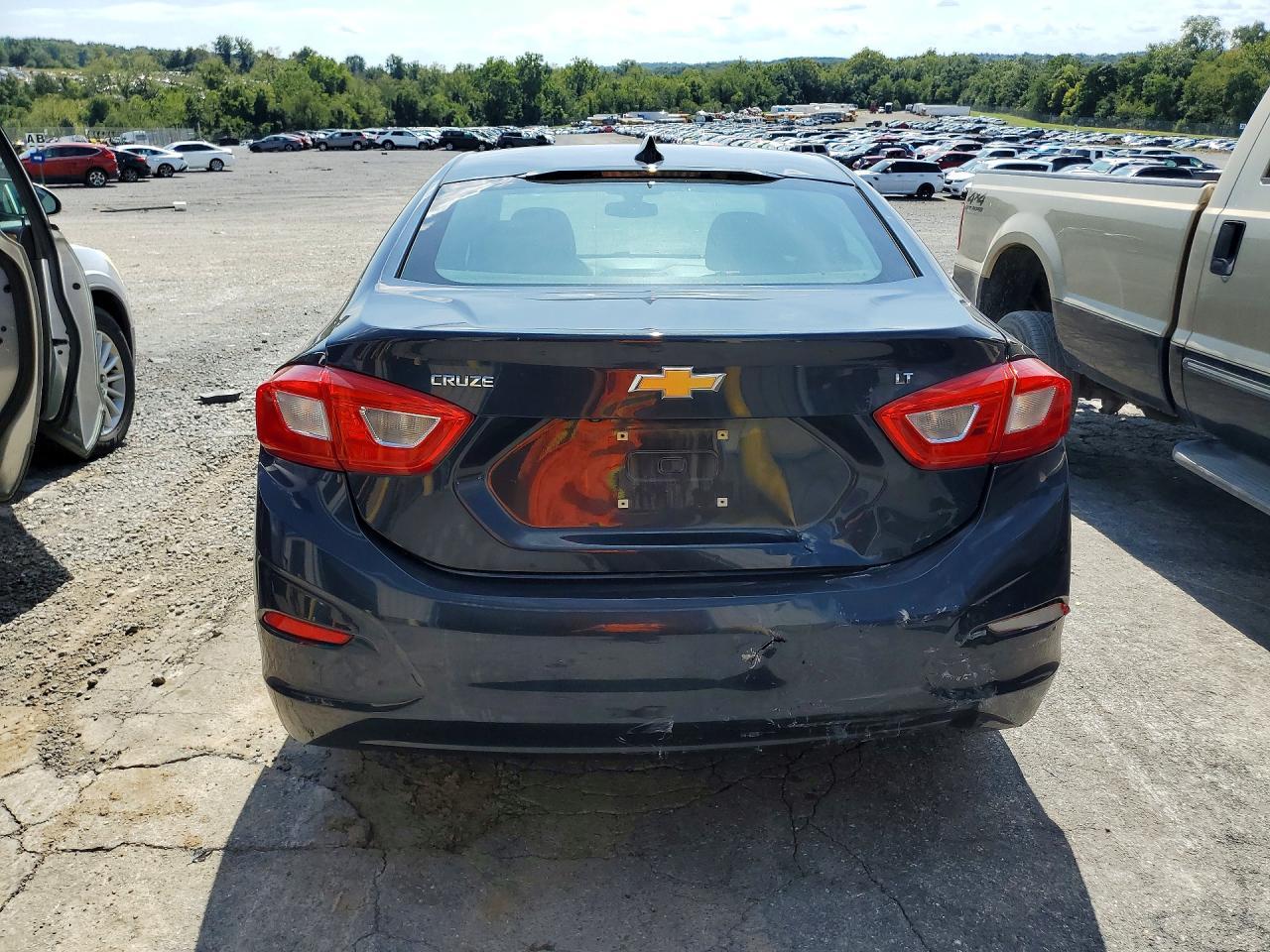2016 Chevrolet Cruze Lt - Image 6
