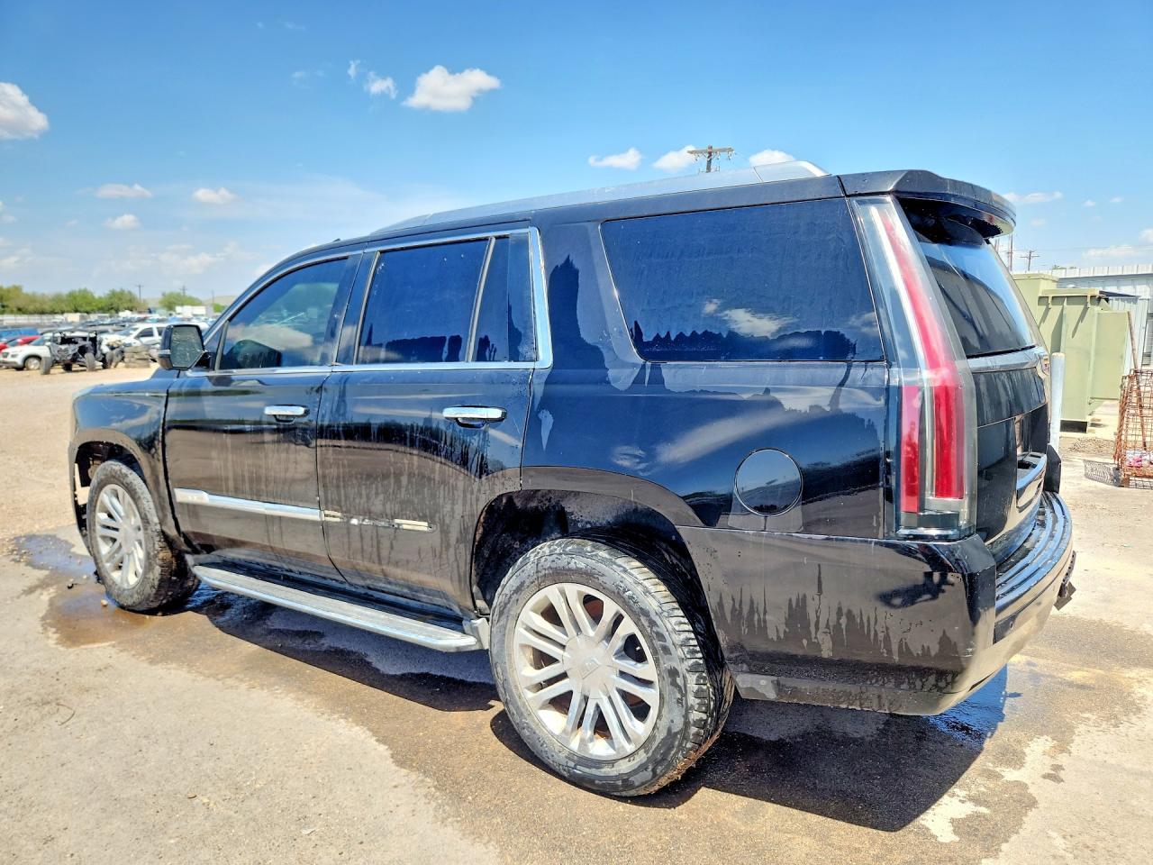 2016 Cadillac Escalade Luxury - Image 2