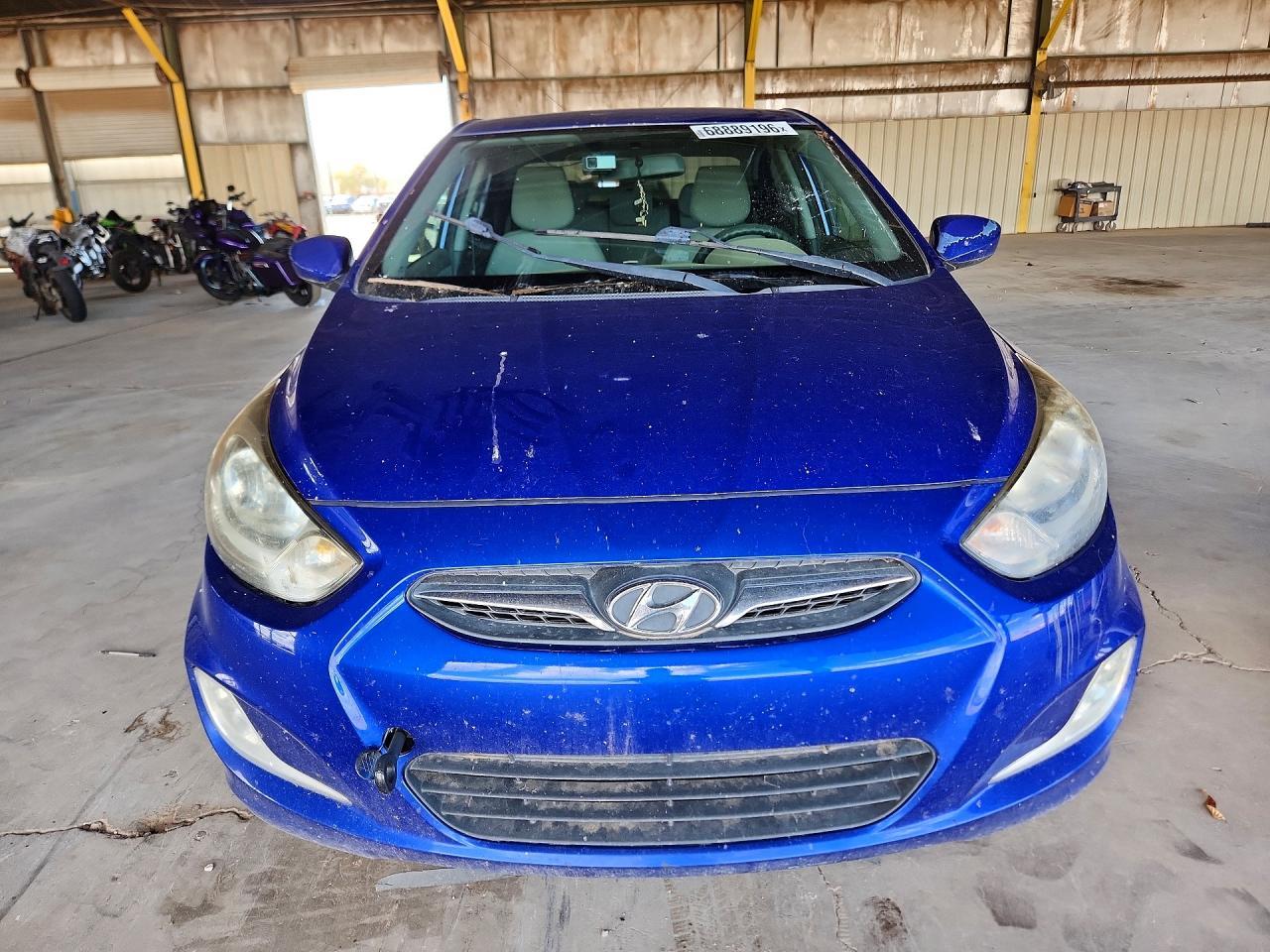 2013 Hyundai Accent Gls - Фото 5
