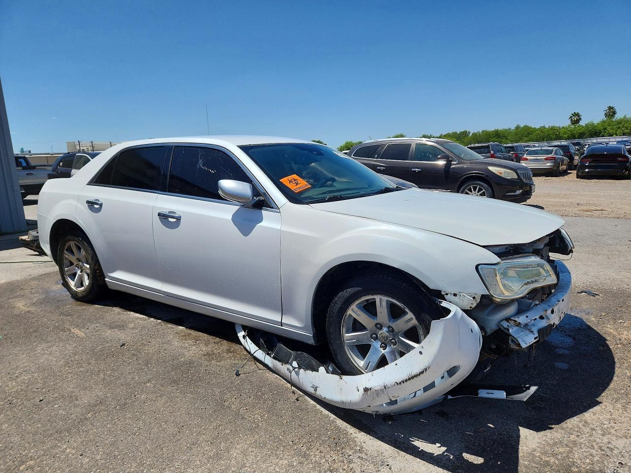 2012 Chrysler 300 Limited - Image 4