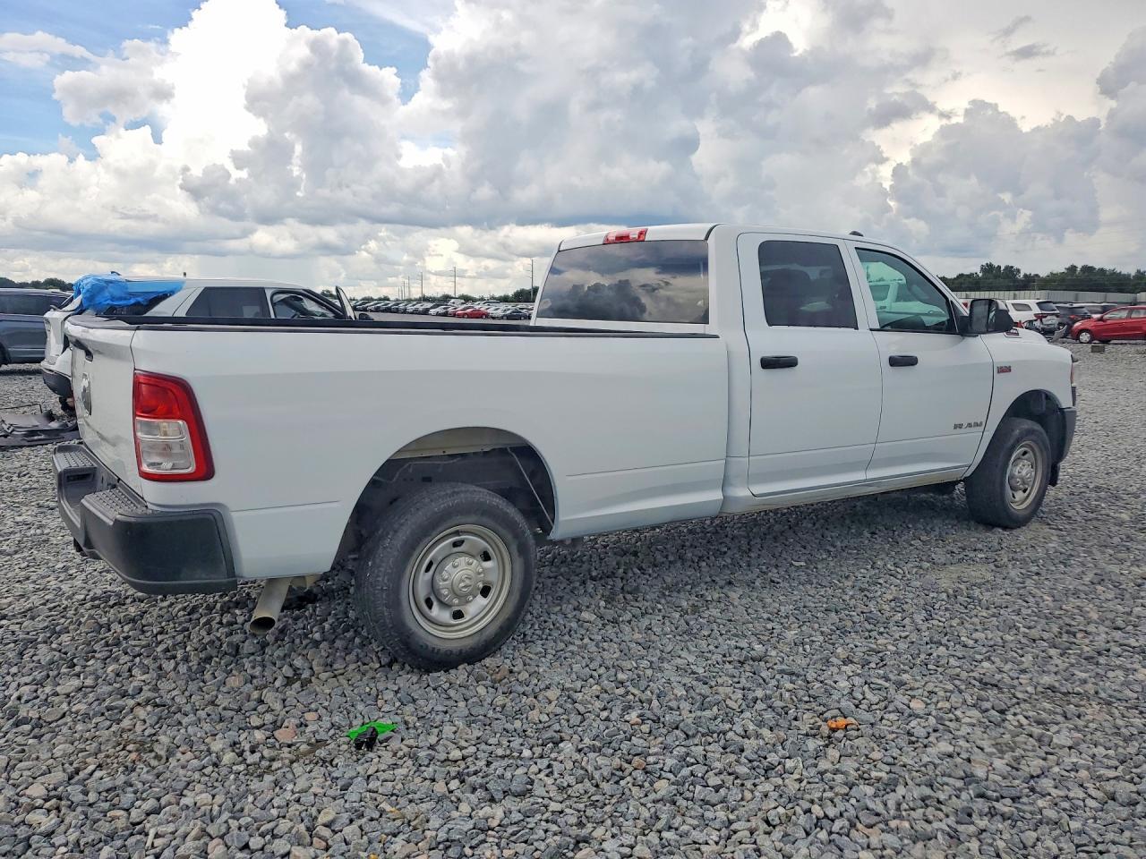 2021 Ram 2500 Tradesman - Фото 3