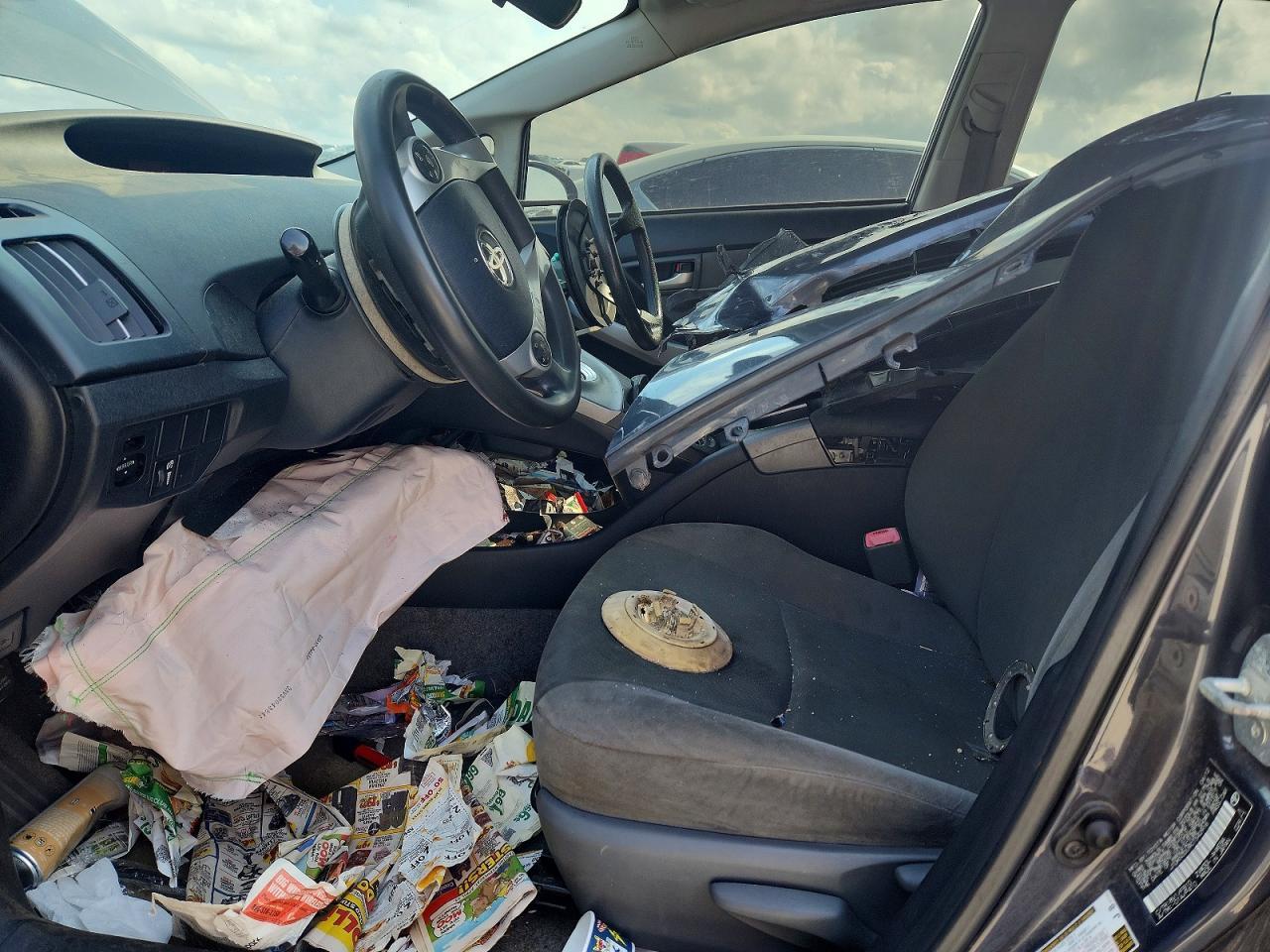 2012 Toyota Prius Two - Image 7