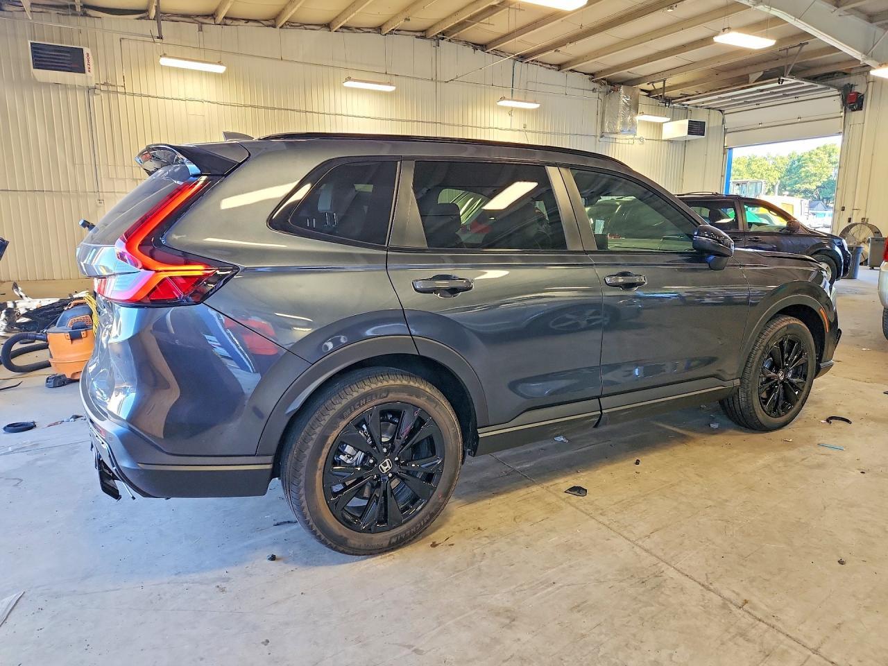 2026 Honda Cr-V Sport Touring - Image 3