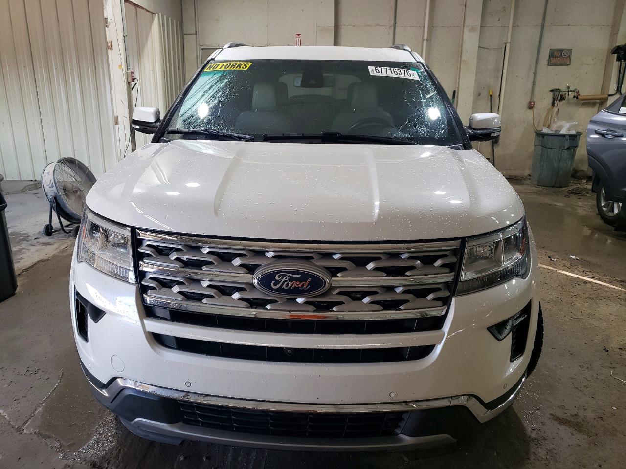 2018 Ford Explorer Limited - Image 5