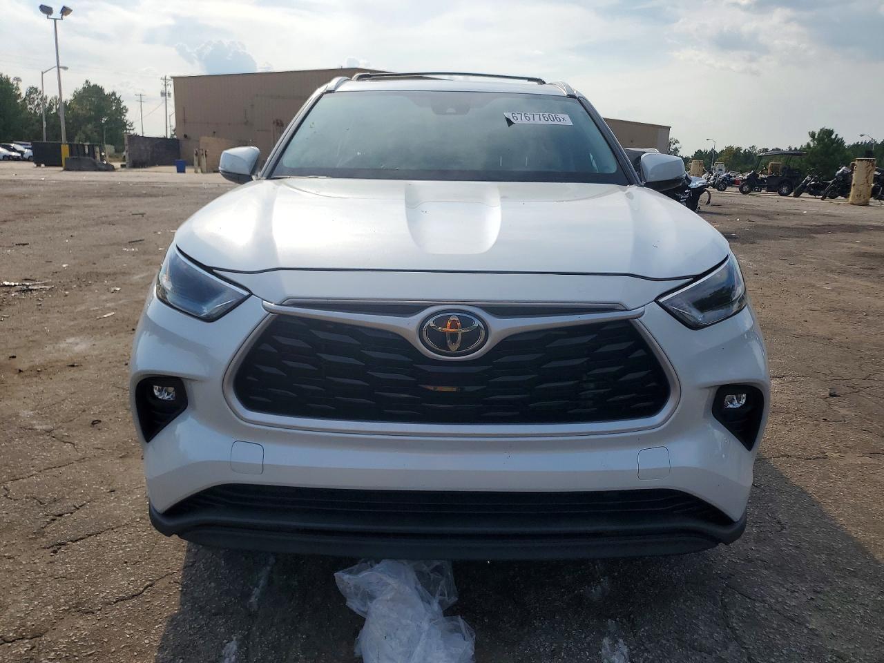 2022 Toyota Highlander Xle - Фото 5
