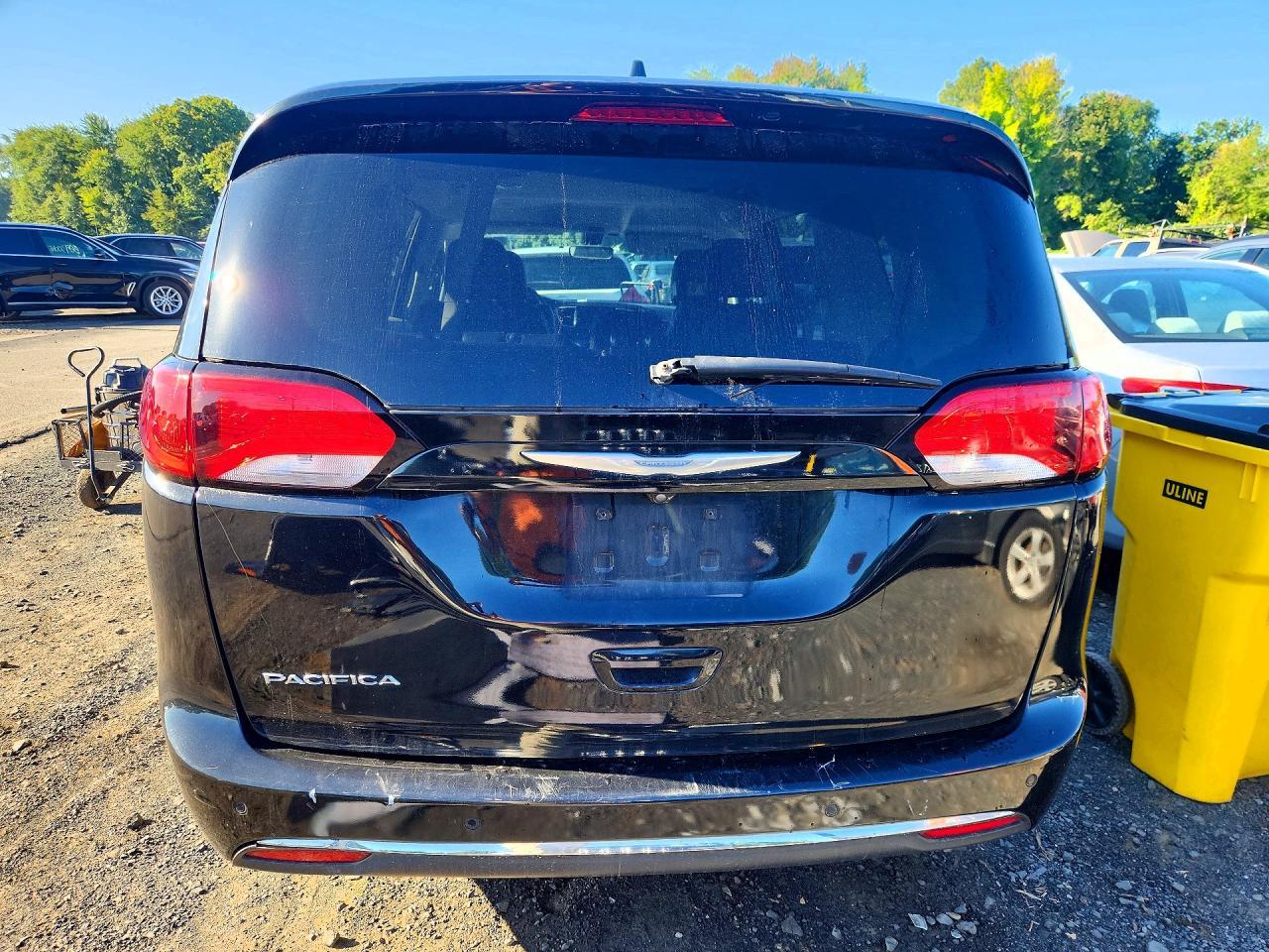 2017 Chrysler Pacifica Touring L - Image 6
