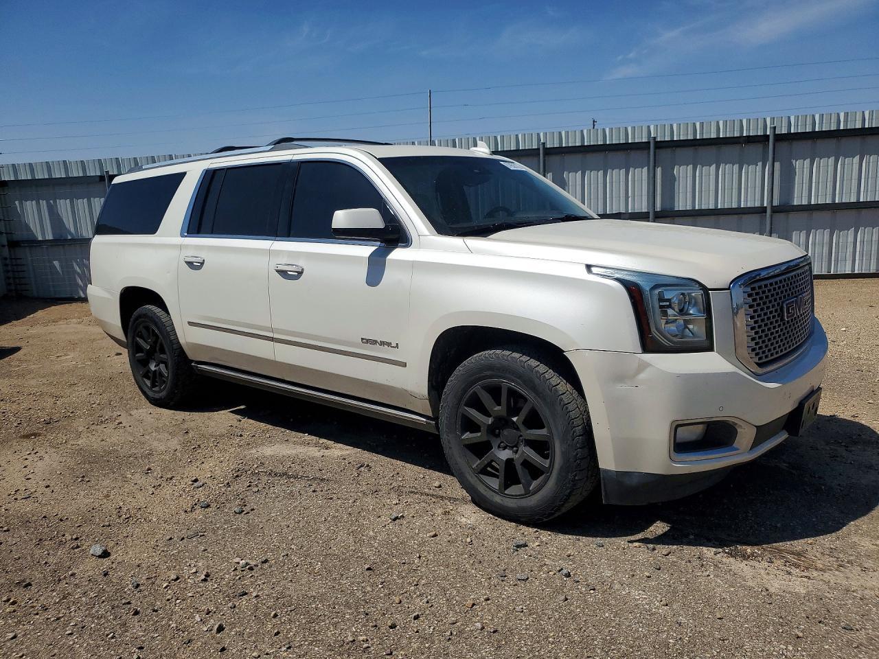 2015 GMC Yukon Xl Denali - Image 4