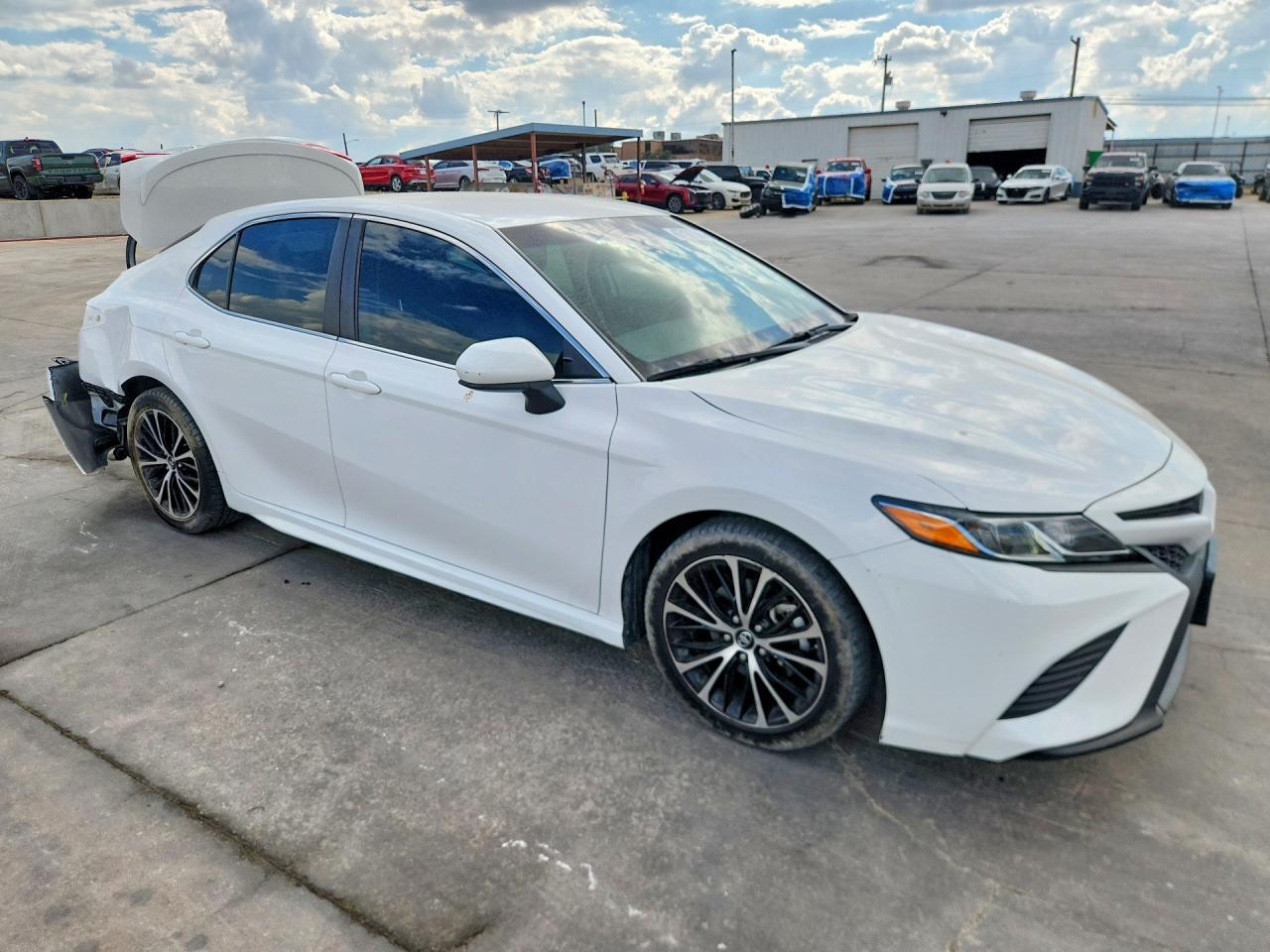 2018 Toyota Camry Se - Фото 4
