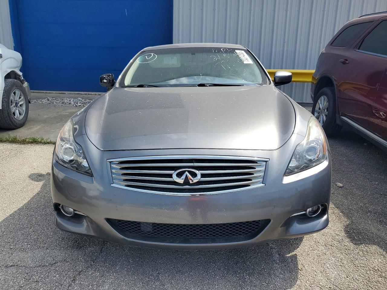 2013 Infiniti G37 Convertible Base - Image 5