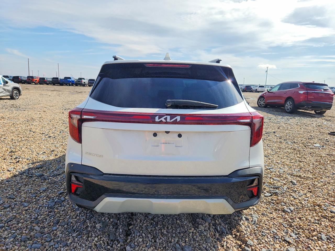 2024 Kia Seltos Ex - Image 6