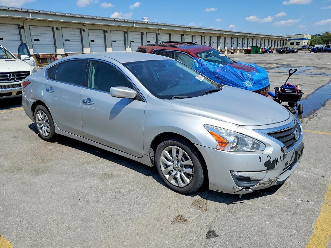 2015 Nissan Altima 2.5 S - Фото 4