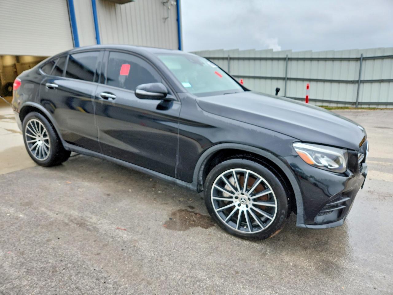 2017 Mercedes-Benz Glc Coupe 300 4Matic - Фото 4