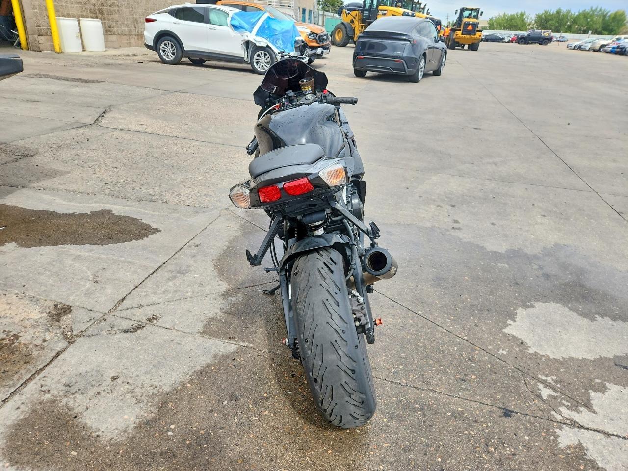 2023 Suzuki Gsx-R600 - Image 4