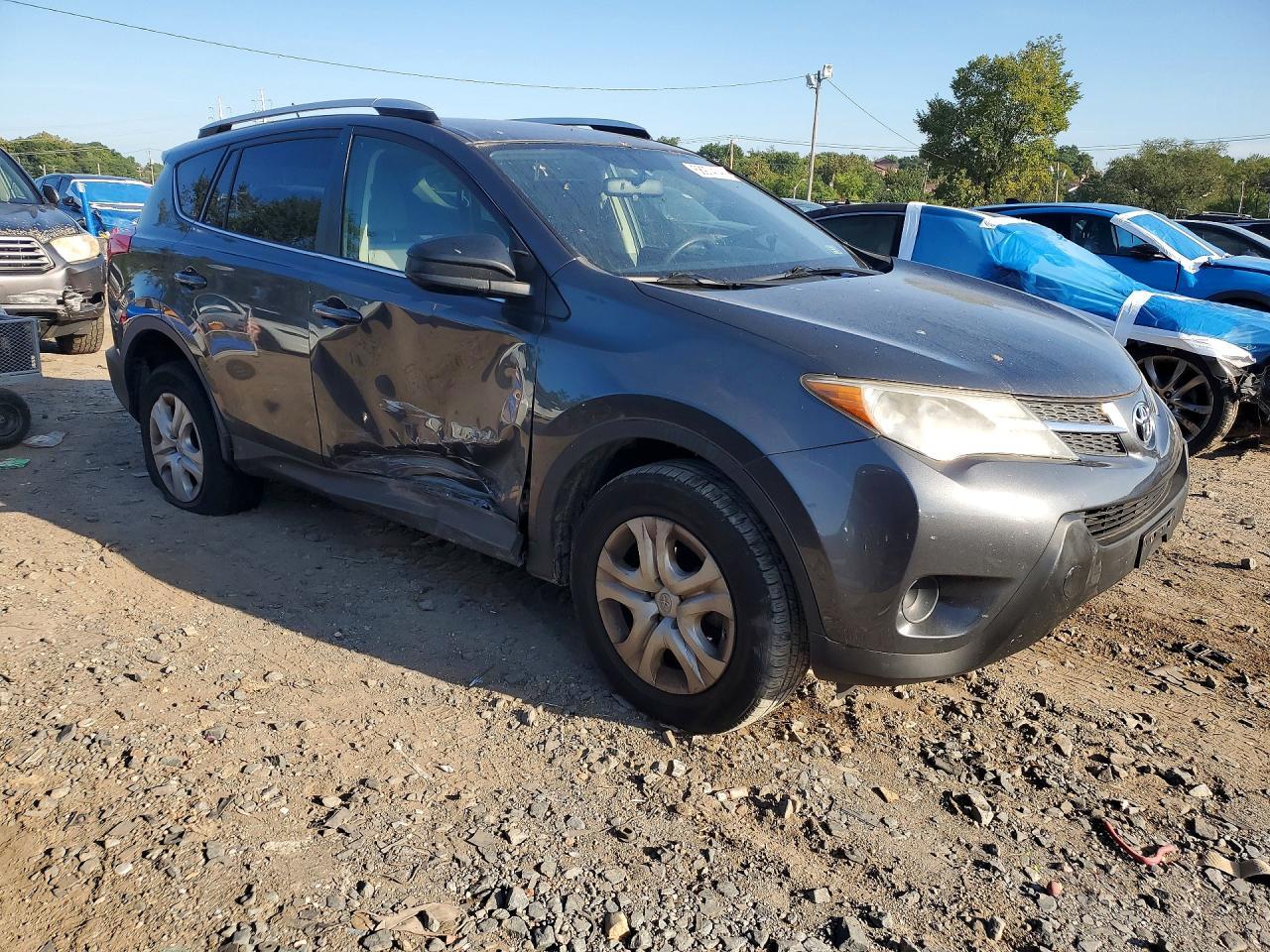2015 Toyota Rav4 Le - Image 4