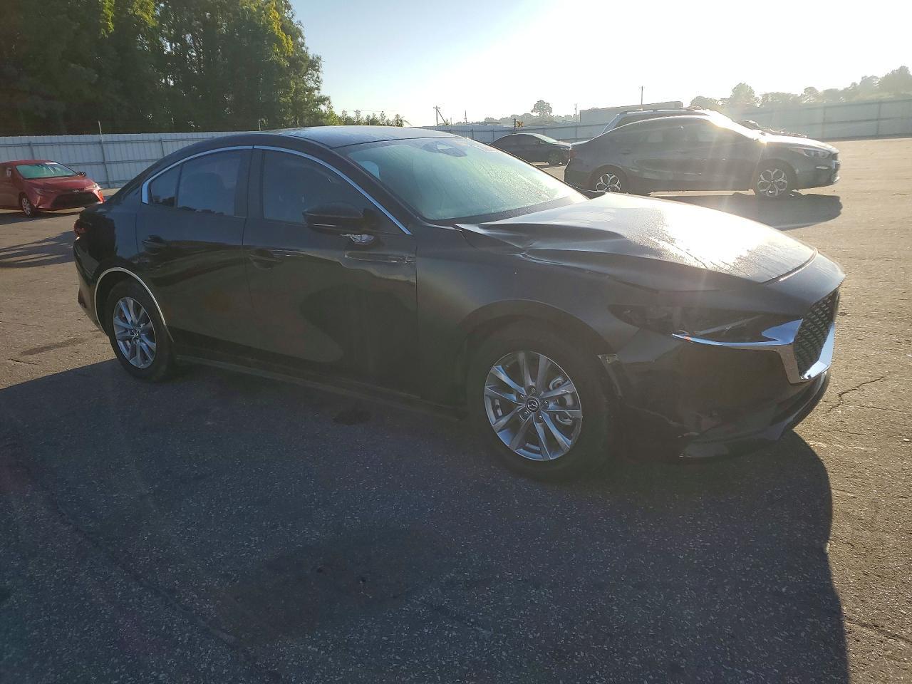 2025 Mazda 3 - Фото 4