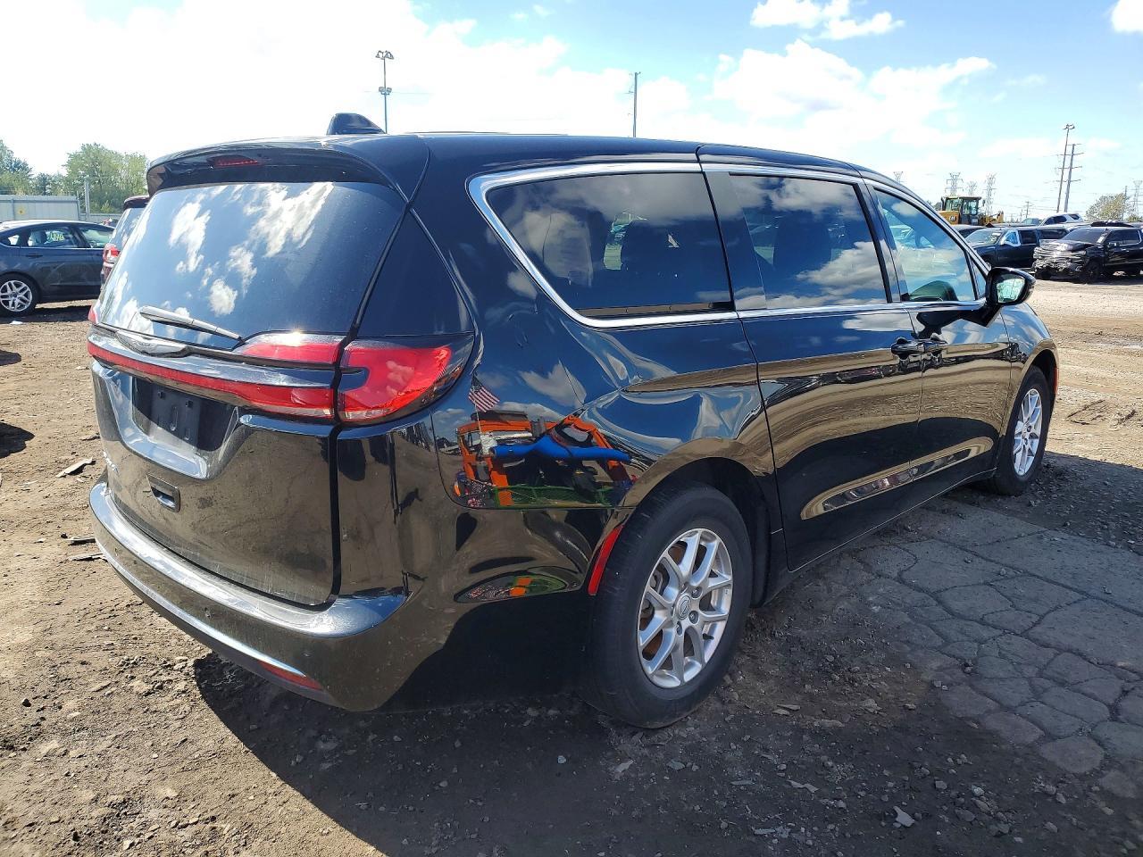 2025 Chrysler Pacifica Select - Фото 3