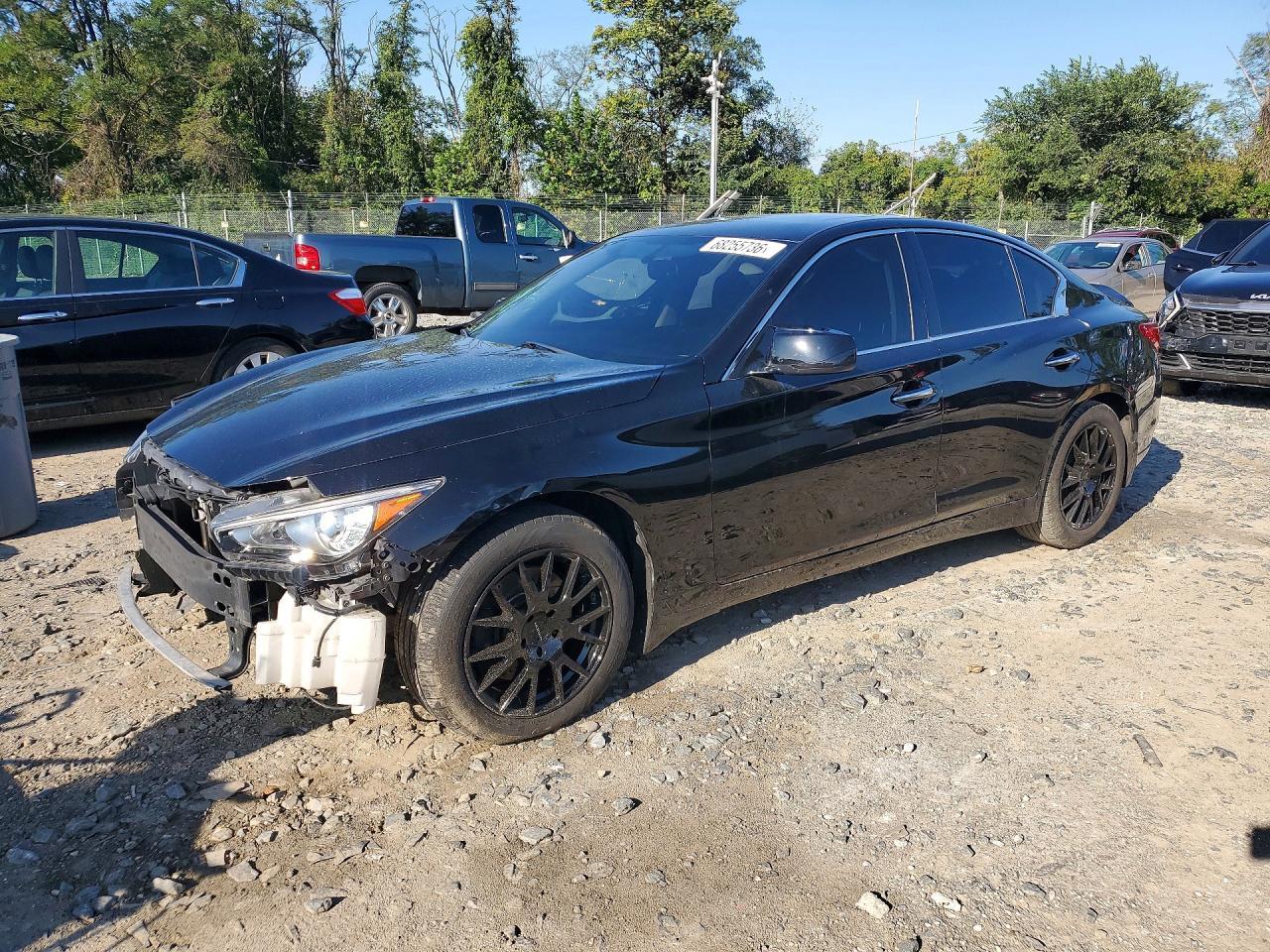 2015 Infiniti Q50 Premium