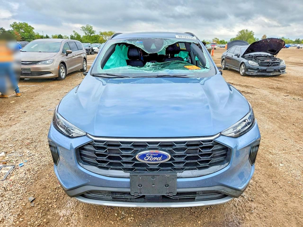 2025 Ford Escape St Line - Фото 5