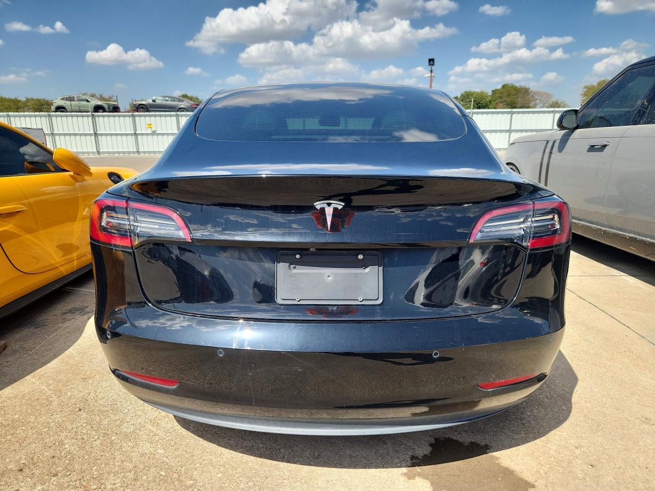 2021 Tesla Model 3 - Image 6
