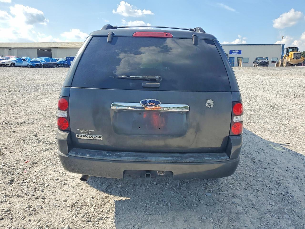 2010 Ford Explorer Limited - Image 6