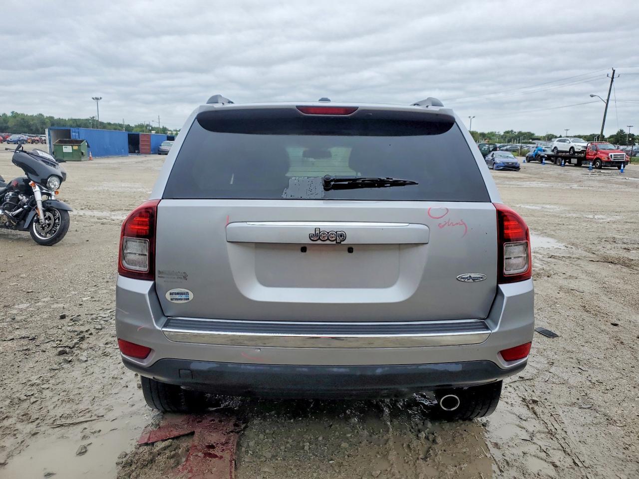 2017 Jeep Compass Latitude - Фото 6