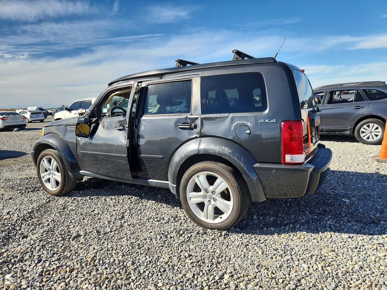 2011 Dodge Nitro Heat - Image 2