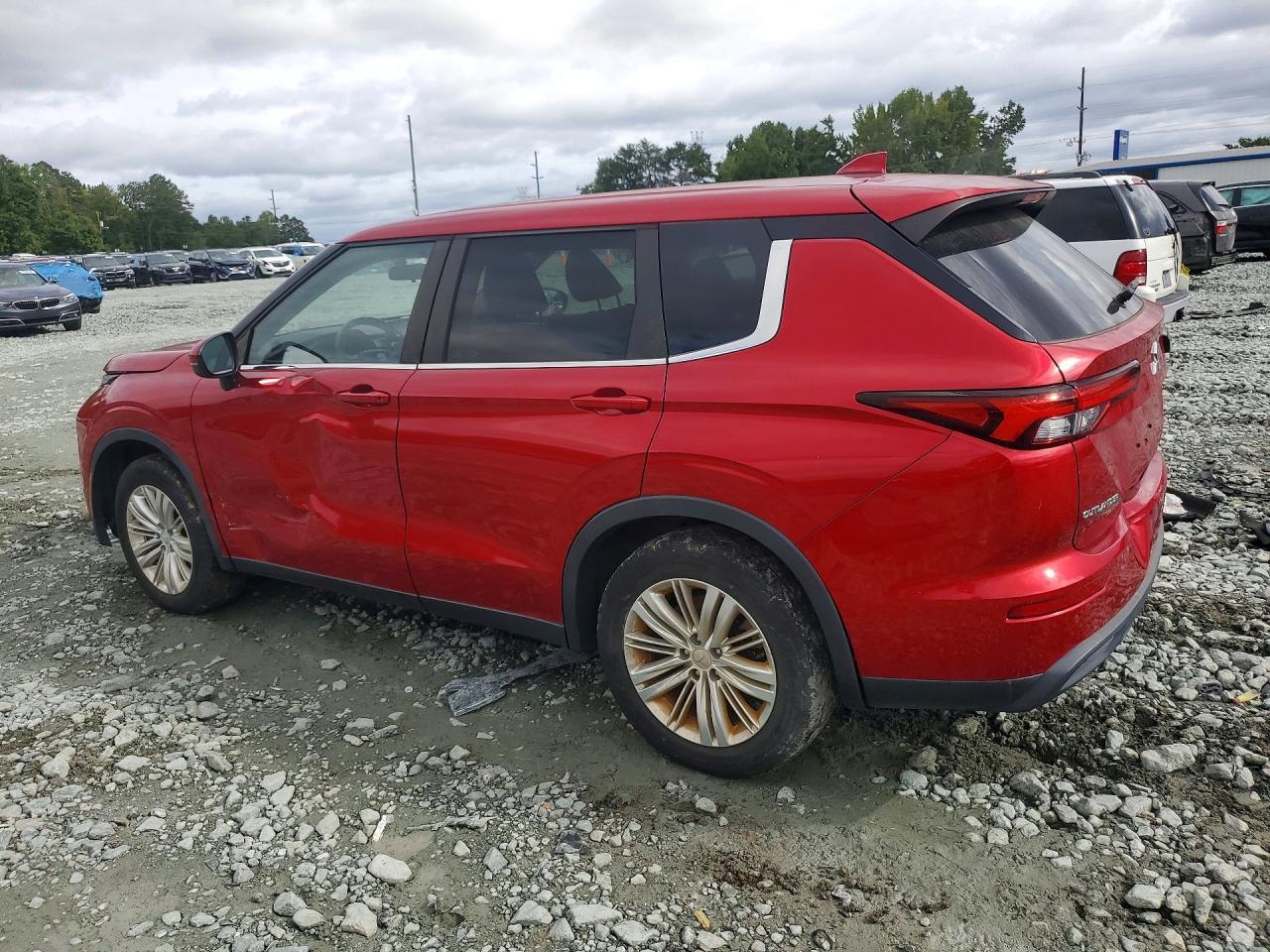 2022 Mitsubishi Outlander Es - Фото 2