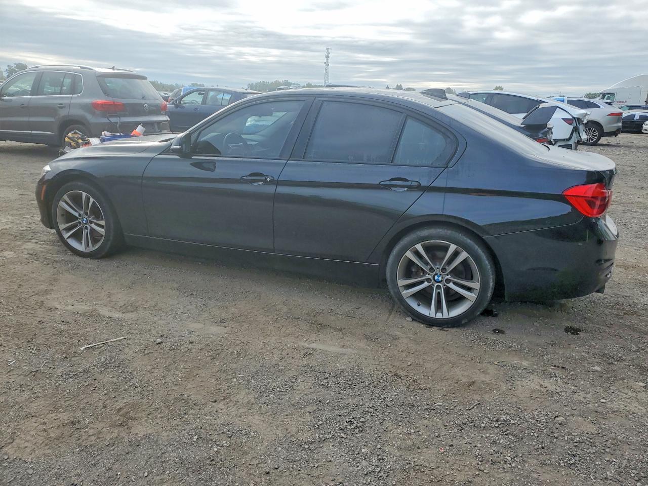 2016 BMW 320 Xi - Image 2