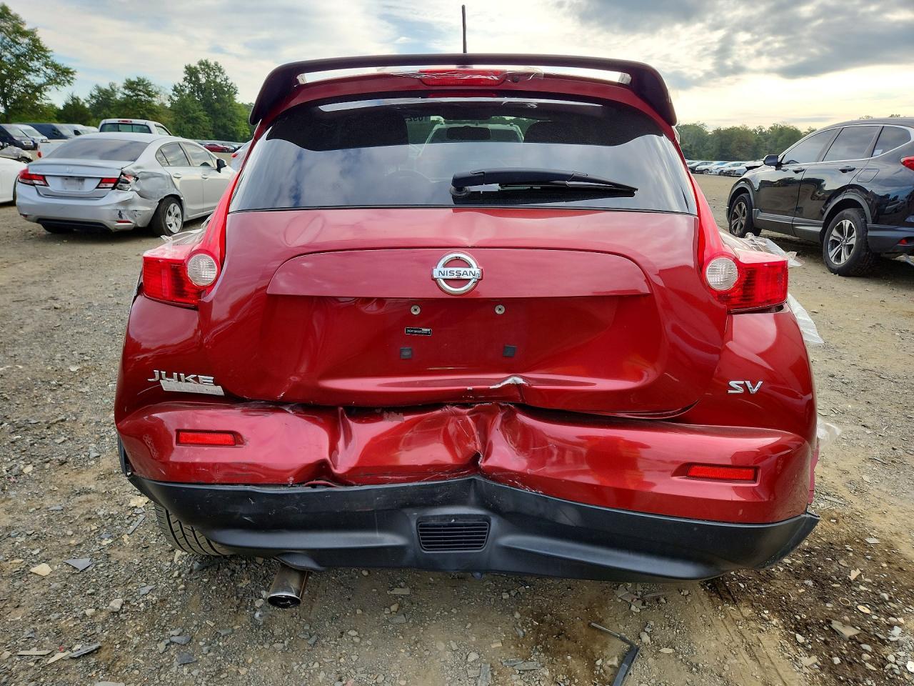 2011 Nissan Juke S - Фото 6