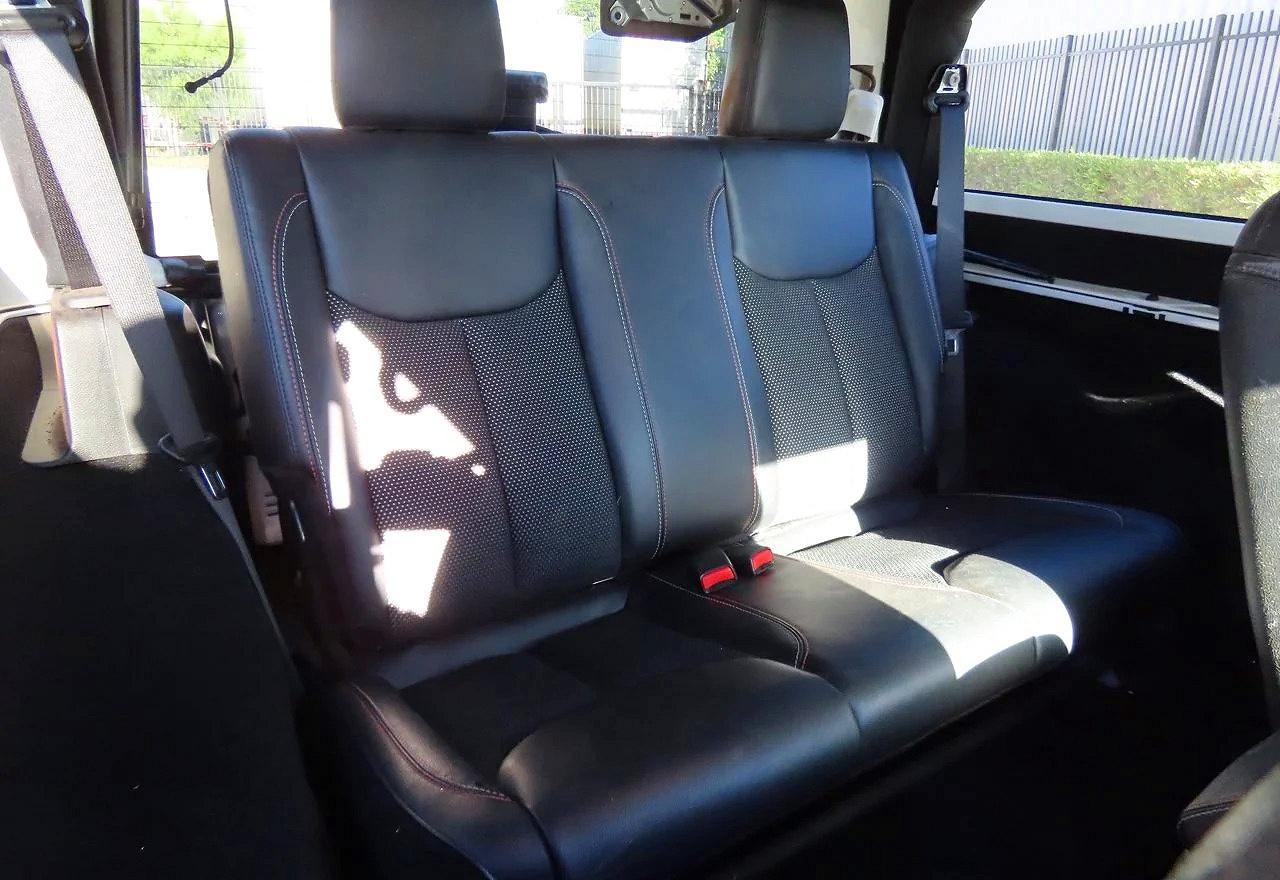 2016 Jeep Wrangler Sahara - Фото 6