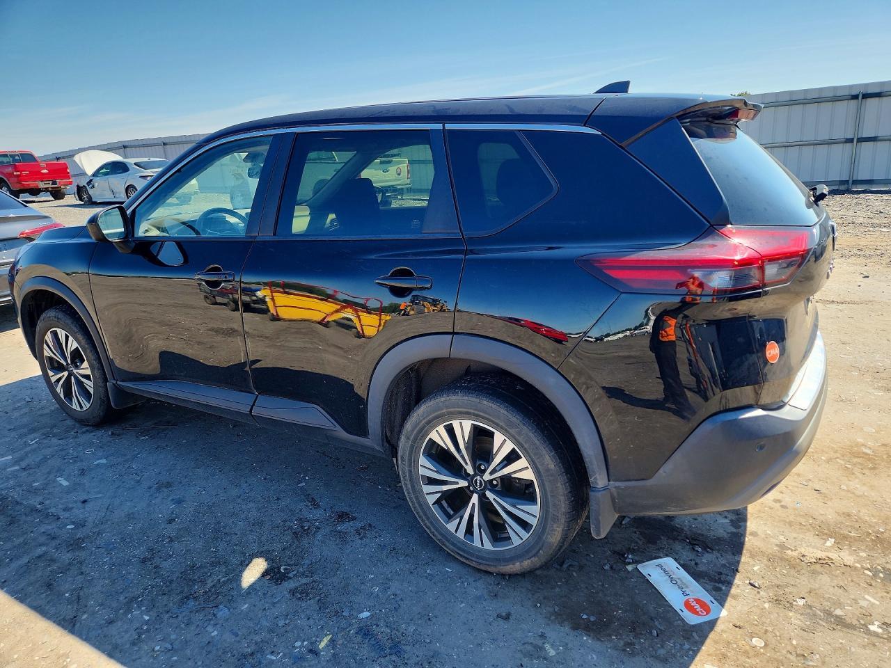 2023 Nissan Rogue Sv - Фото 2