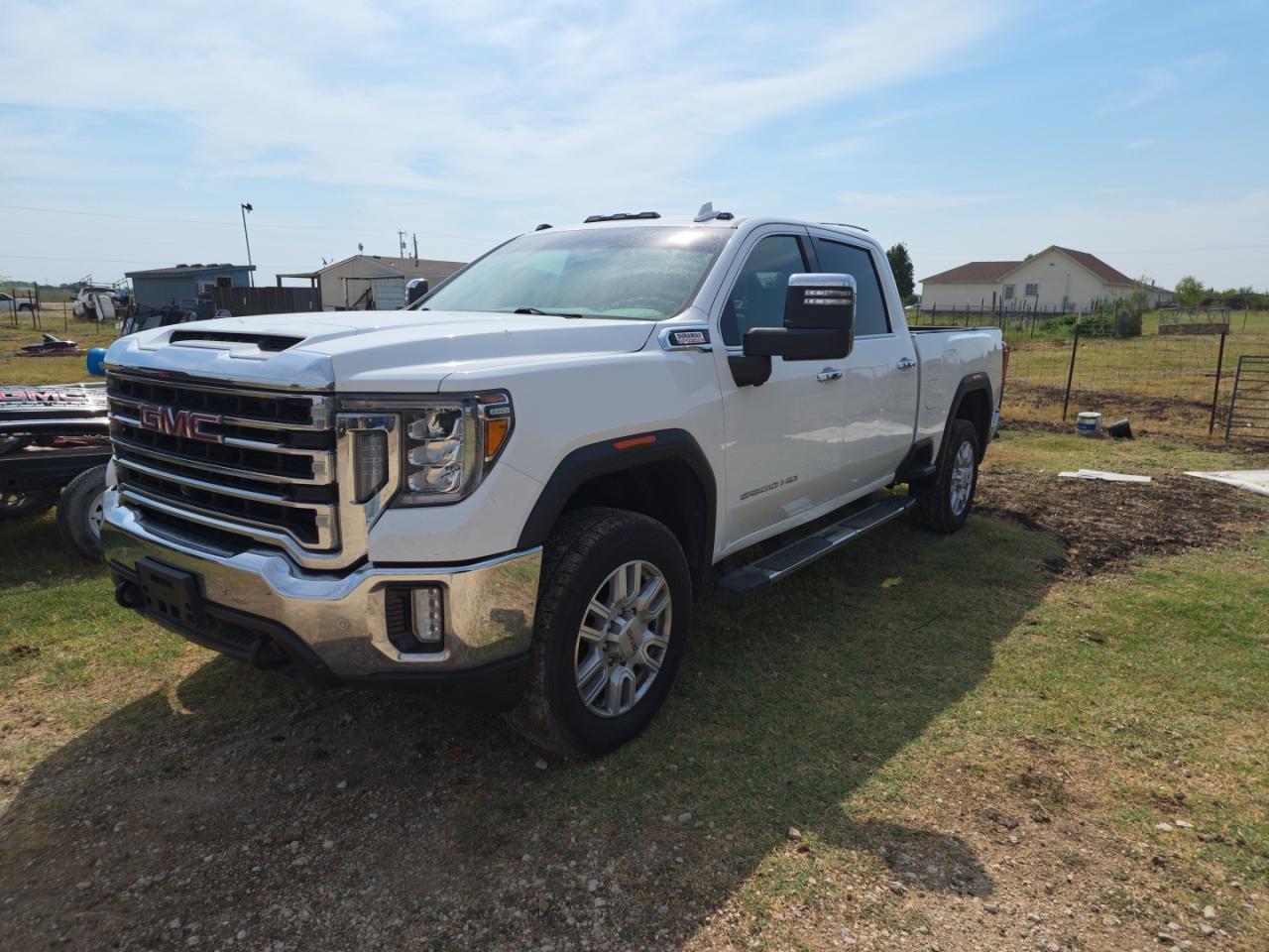 2021 GMC Sierra C2500 Slt - Image 2