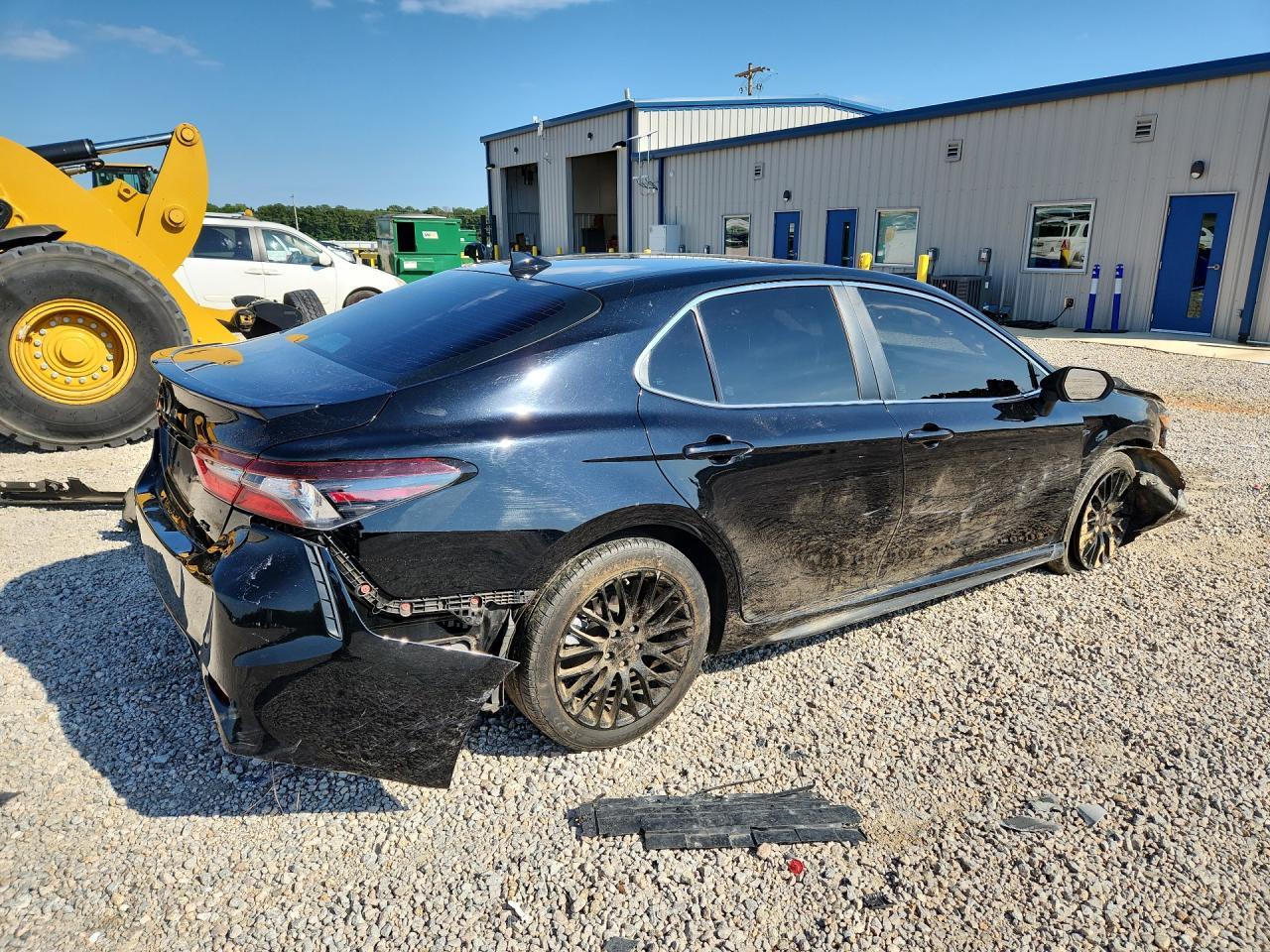 2023 Toyota Camry Se - Image 3