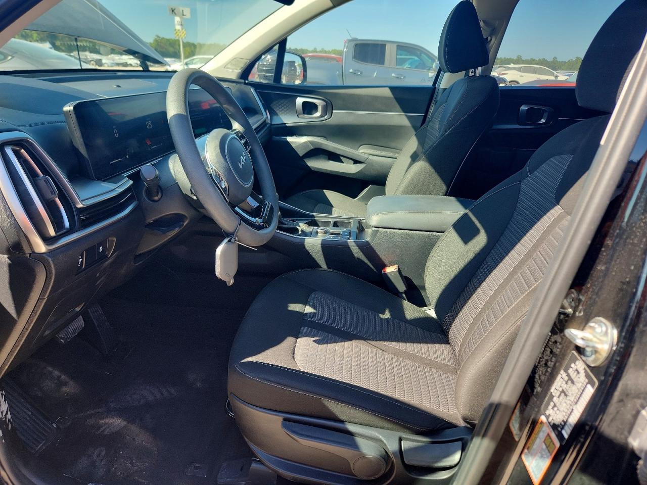 2025 Kia Sorento Lx - Фото 7