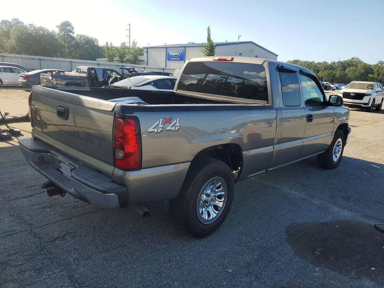 2006 Chevrolet Silverado K1500 - Фото 3