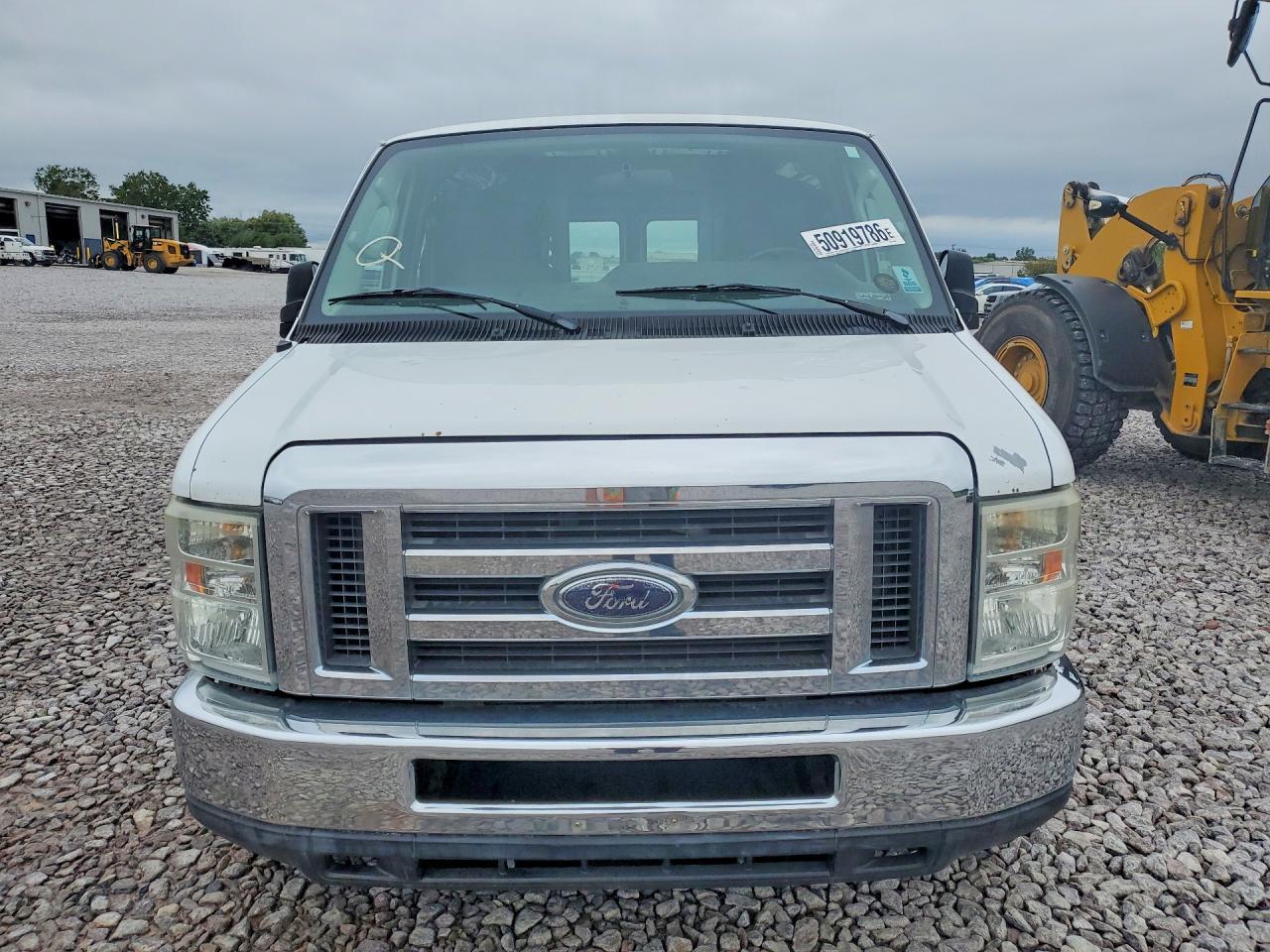 2011 Ford E250 Delivery Van - Image 5
