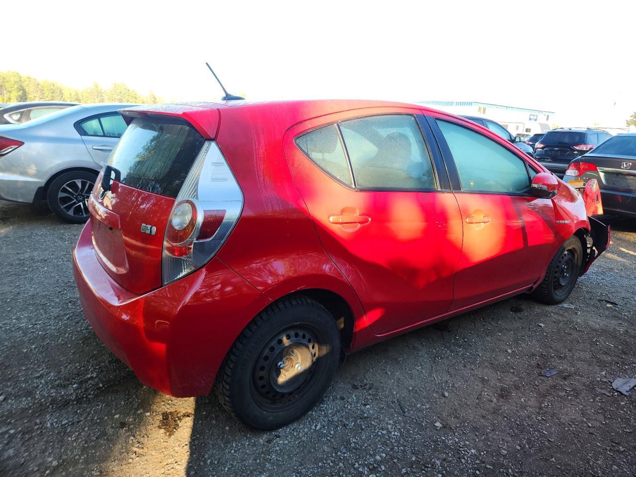 2013 Toyota Prius C One - Image 3