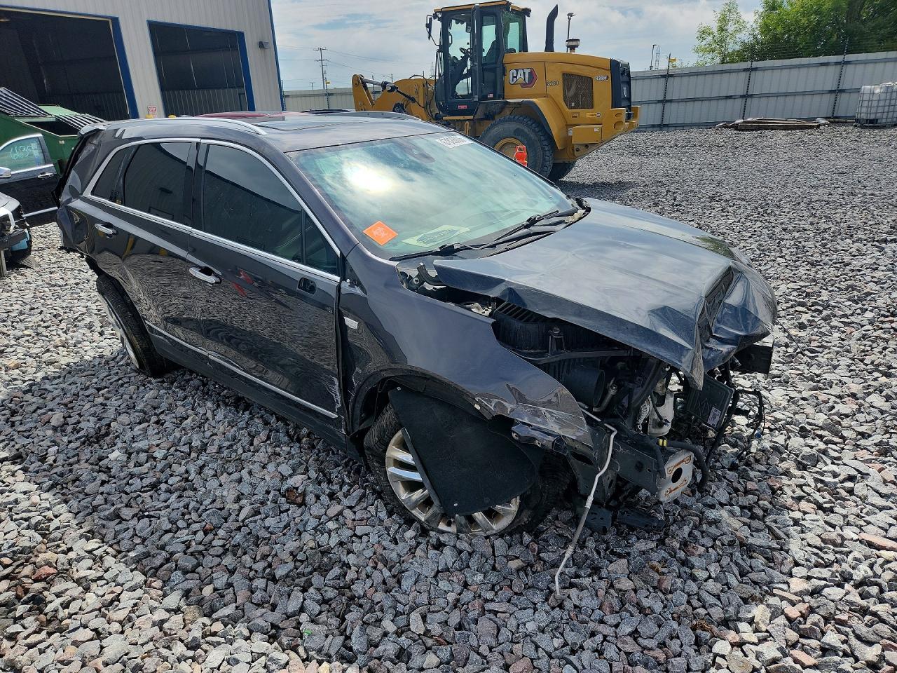 2017 Cadillac Xt5 Platinum - Image 4